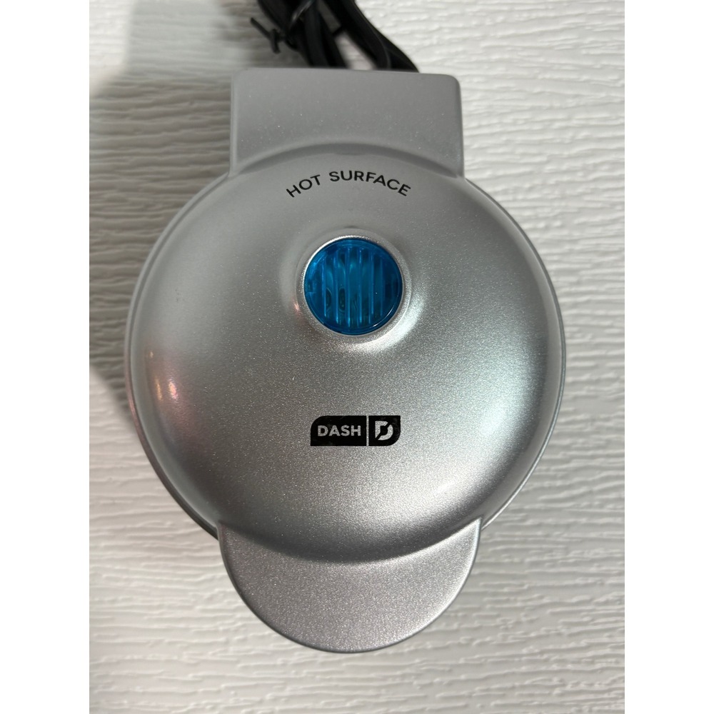 Dash Mini Maker Grill Silver Portable Electric Non-Stick Machine DMG010SL S0122